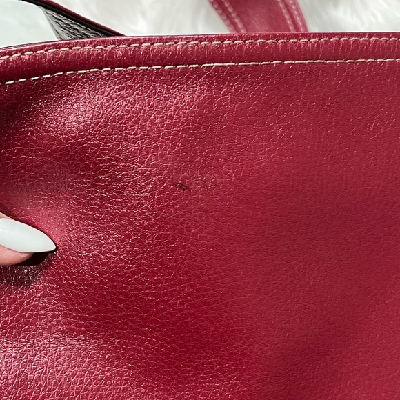 MARC JACOBS Signature Embossed Reversible Crossbody Tote - Picture 7 of 7